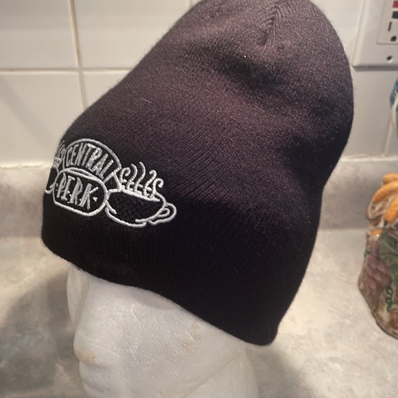 Friends hat bundle - Picture 6 of 8